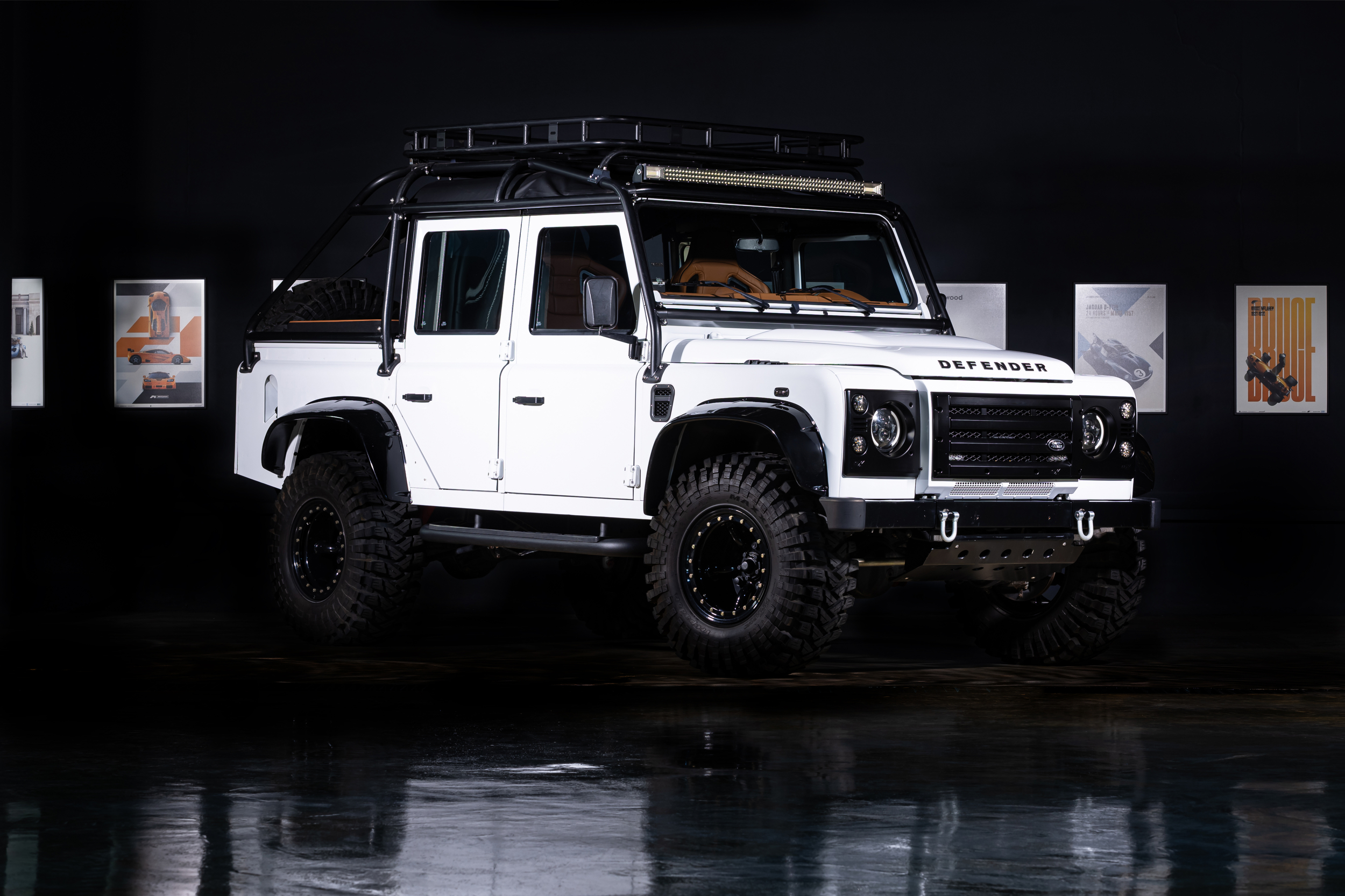 LAND ROVER DEFENDER 110